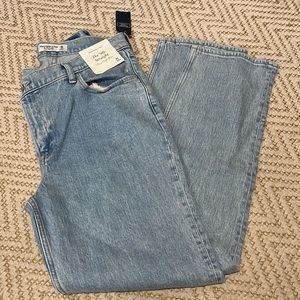 Abercrombie & Fitch The 90s Straight Ultra High Rise Jeans